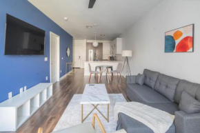Lovely 1BD - Pool, Gym, Parking, W-D - Sleeps 4